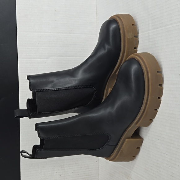 NEW H&M Platform Chelsea Boots EU 38 US 7 - Picture 1 of 12